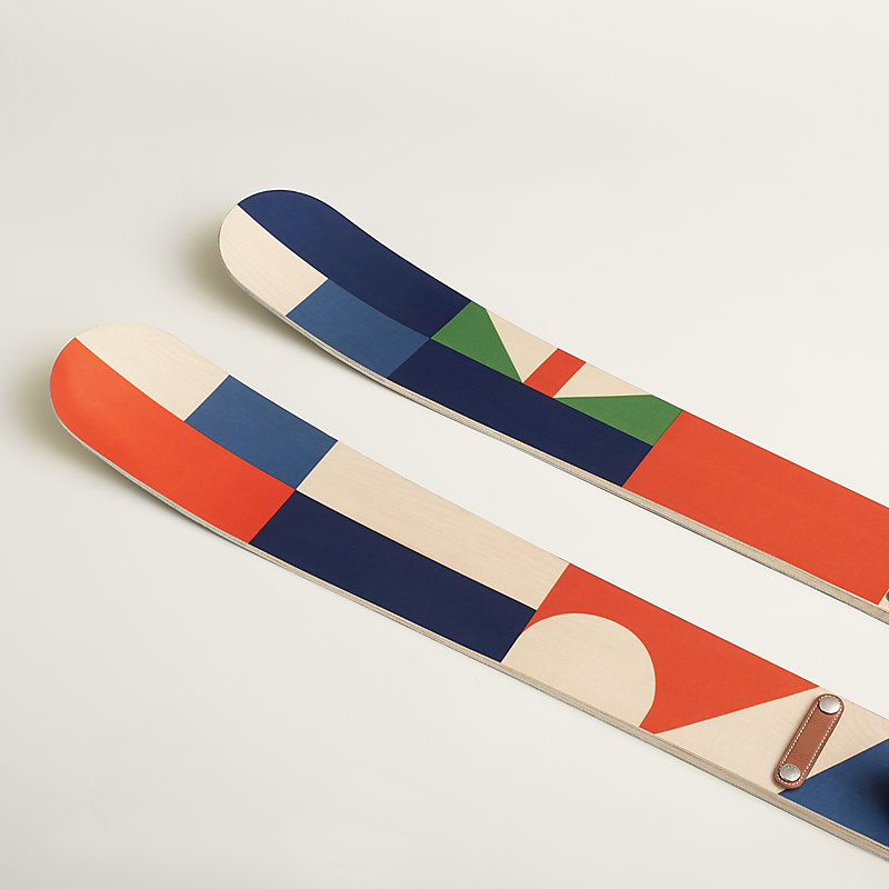 Off Piste pair of all mountain skis | Hermès USA